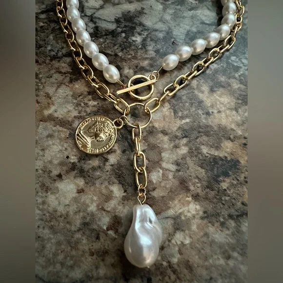 NEW Free People Layered Gold with pearls Necklace baroque coin - Picture 2 of 3